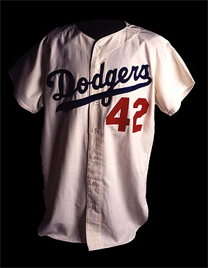 jackie_robinson_jersey.jpg