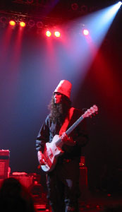 buckethead-shouse.jpg