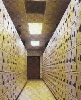 lockers.gif